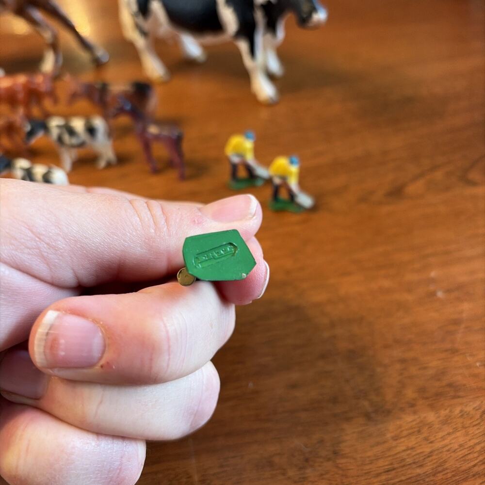 Farm Lot Schleich Horses, Cow ERTL Trailer, Farmers And Misc Small Animals - Picture 9 of 9